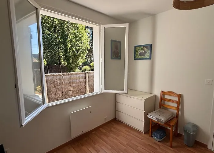 Jolie Maison Avec Jardin, A Quelques Pas De La Holiday home