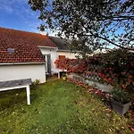 Casa de Férias Jolie Maison Avec Jardin, à Quelques Pas De La Mesquer