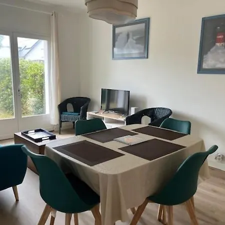 Jolie Maison Avec Jardin, à Quelques Pas De La Hébergement de vacances *