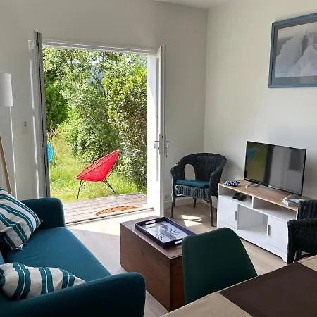 Jolie Maison Avec Jardin, A Quelques Pas De La * Mesquer