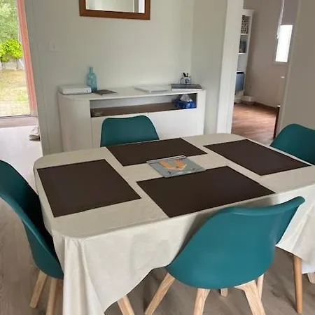 Jolie Maison Avec Jardin, à Quelques Pas De La * Mesquer