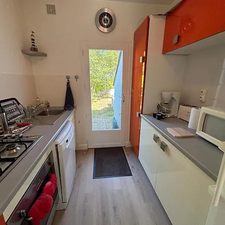 Jolie Maison Avec Jardin, à Quelques Pas De La * Mesquer