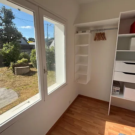 Jolie Maison Avec Jardin, A Quelques Pas De La