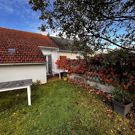 Hébergement de vacances Jolie Maison Avec Jardin, à Quelques Pas De La Mesquer