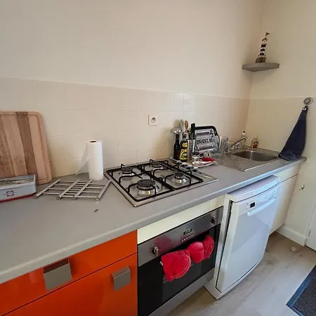Hébergement de vacances Jolie Maison Avec Jardin, à Quelques Pas De La