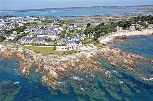 Jolie Maison Avec Jardin, A Quelques Pas De La Mesquer